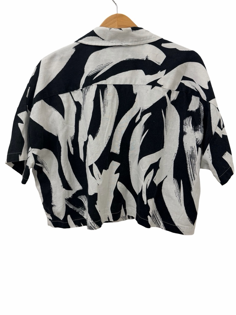 DKNY Women's Linen shirt Cropped Short-Sleeve Black and White Medium - Picture 4 of 5